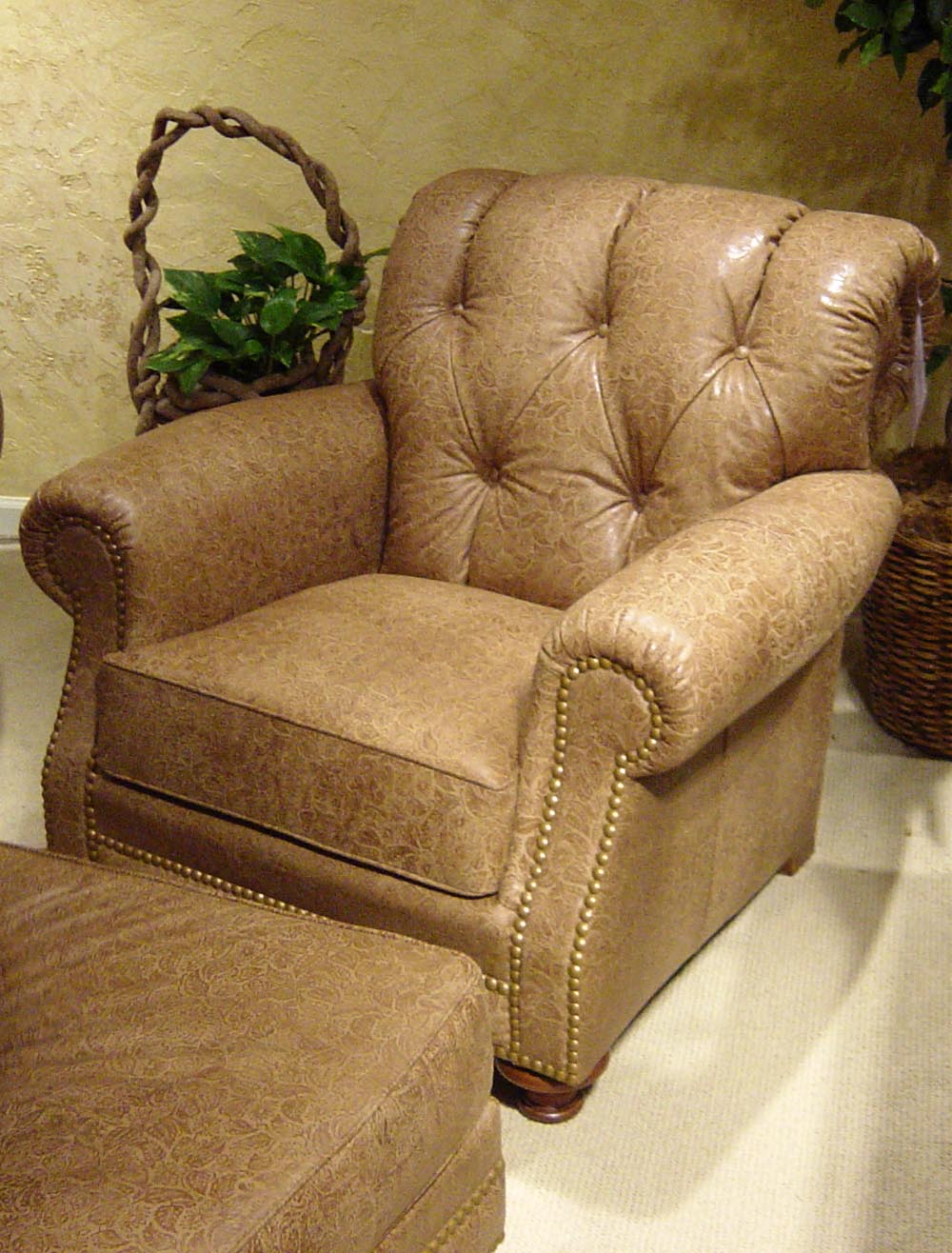 Townsend Leather's Expressions Cowhide Custom Color Floreale