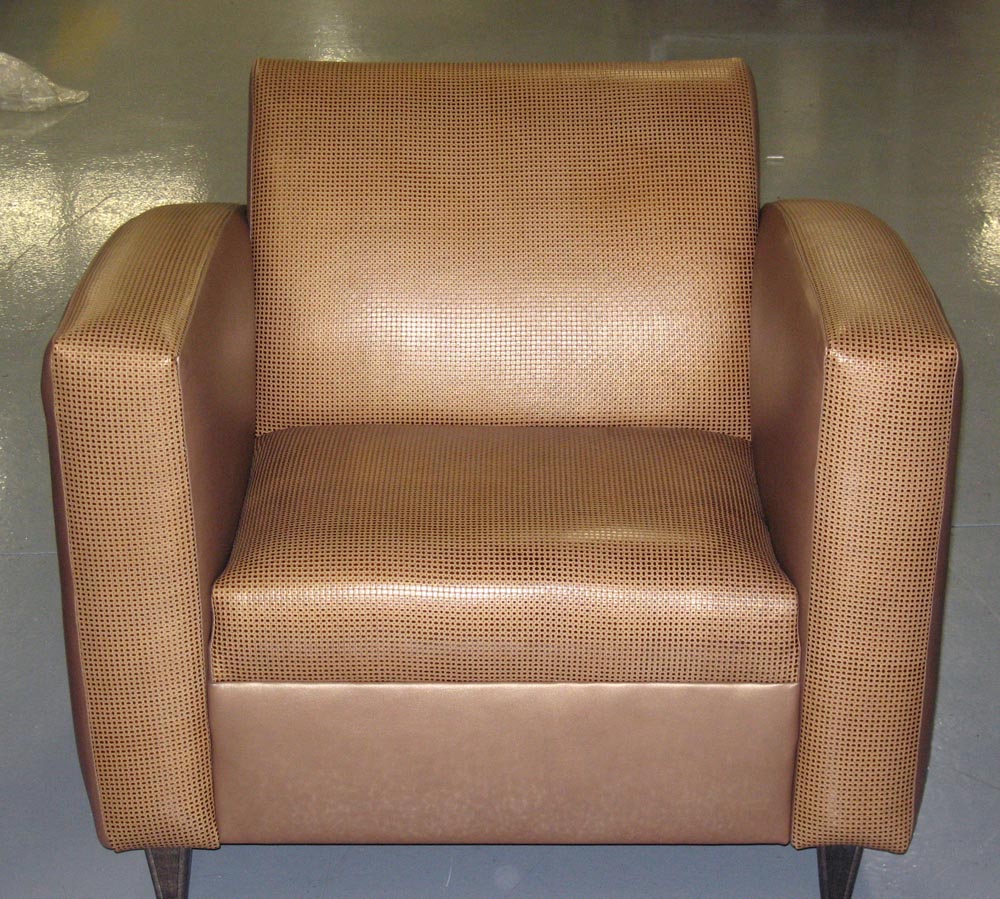 Townsend Leather's Expressions Cowhide Indian Chai Chain Link