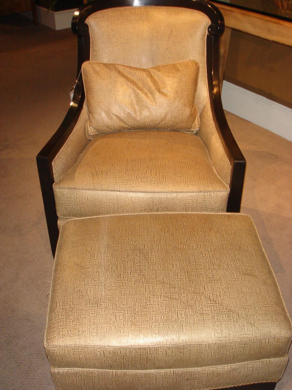 Townsend Leather's Expressions Cowhide Indian Chai Maze