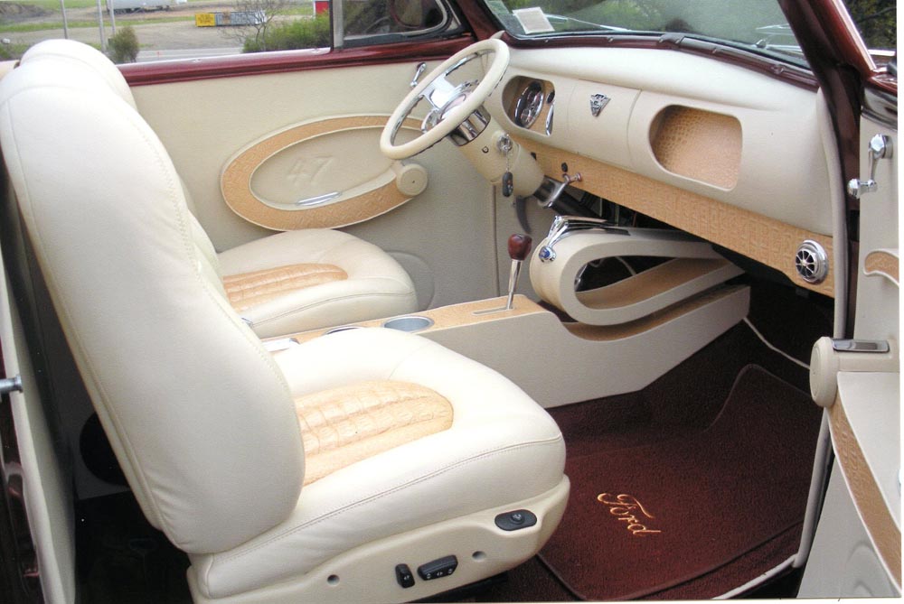 Townsend Leather's Expressions Cowhide Vanilla Bean American Gator