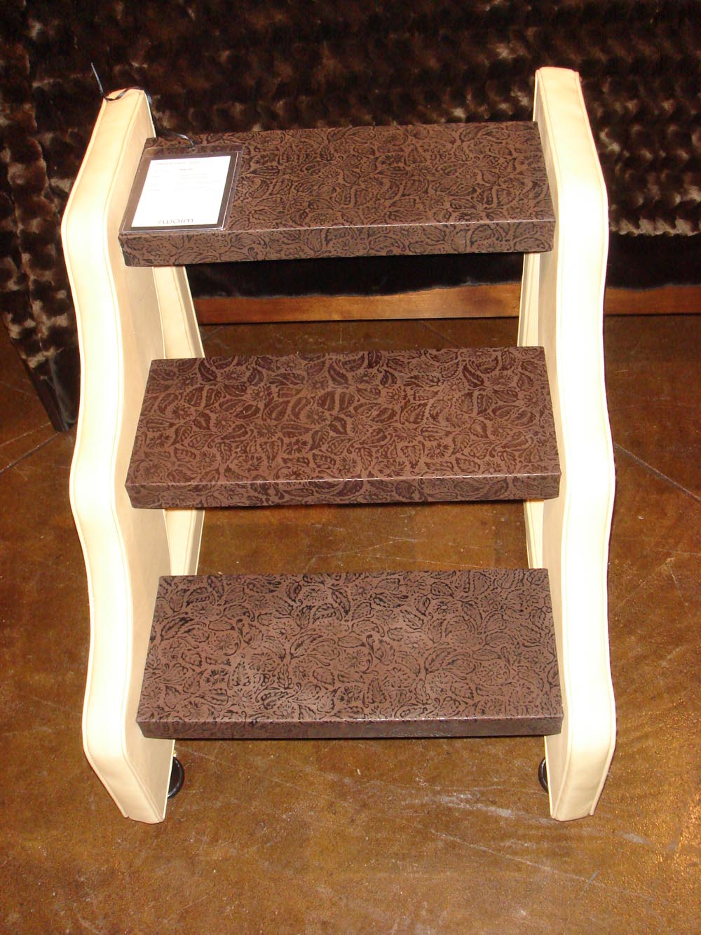 Townsend Leather's Expressions Cowhide Clove Spice Foreale