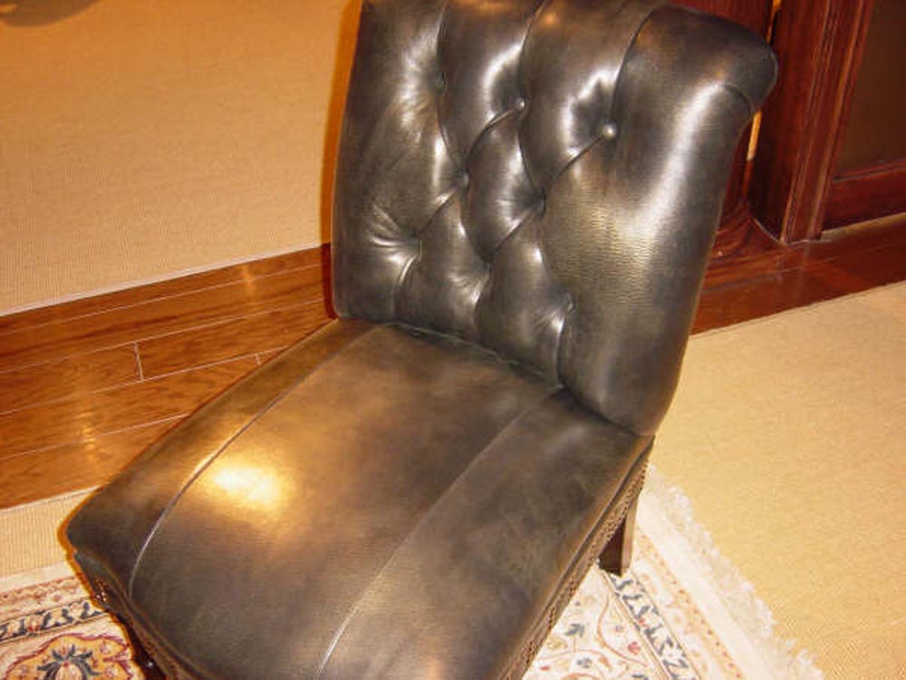 Townsend Leather's Antique Glaze Lambskin Seal