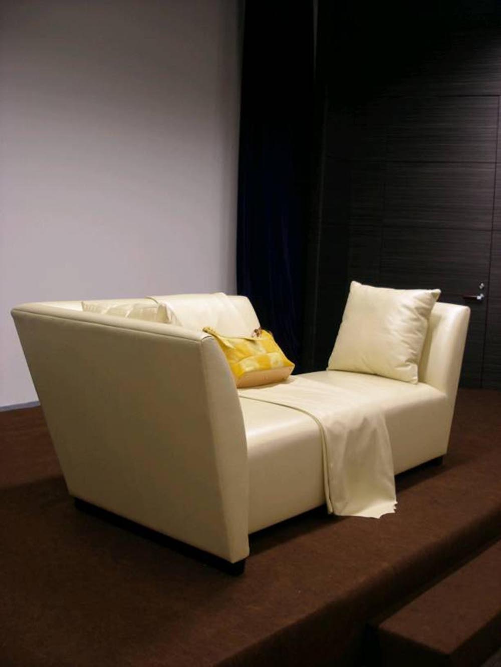 Townsend Leather's Glamour Cowhide White Pearl