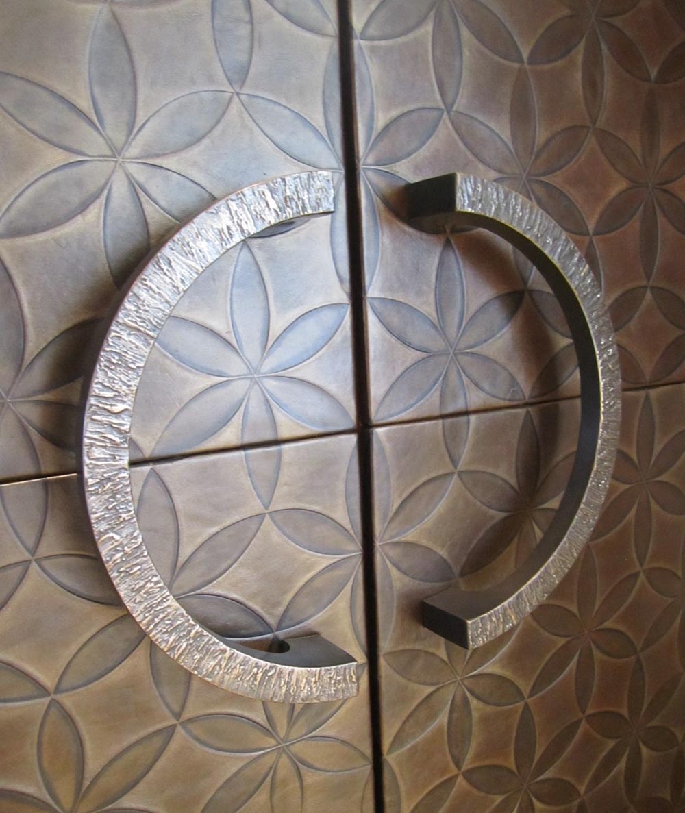 Townsend Leather's Vintage Engraved Cowhide Metallic Rich Brown Creek Lily