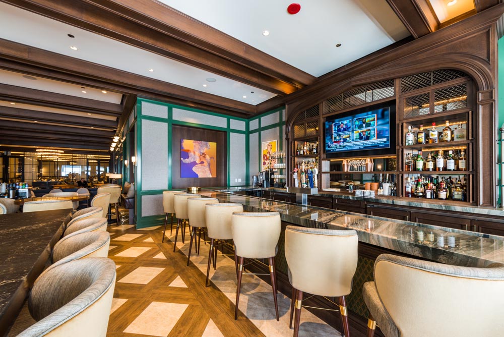 Townsend Leather's Classic Embossed and Tipped Lynden Lions Medium Double Diamond Stitches