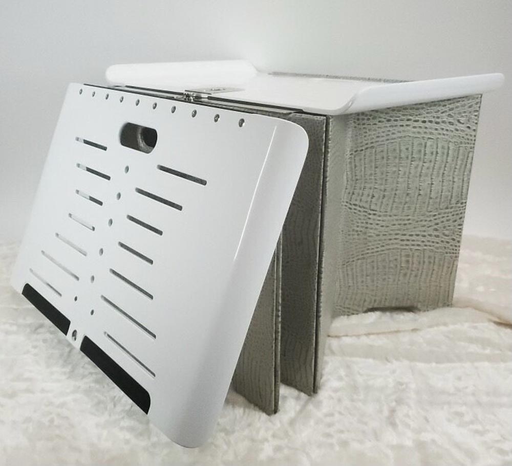 Classic Gaufrage Tipped White Silver Nile