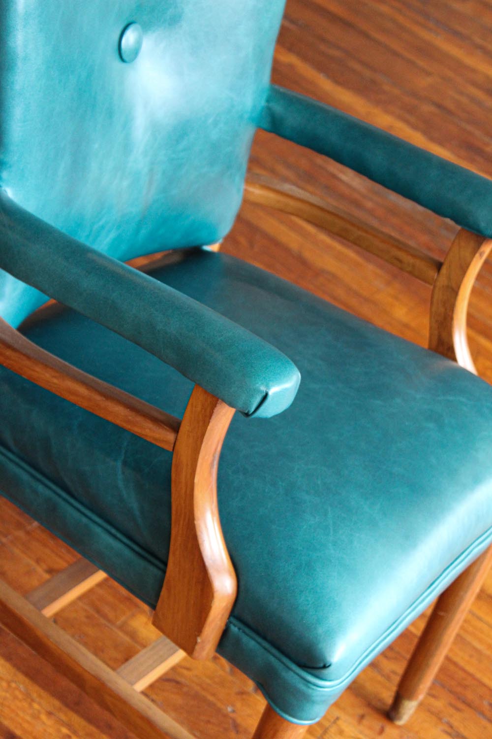 Townsend Leather's Manchester Cowhide Aruba Blue