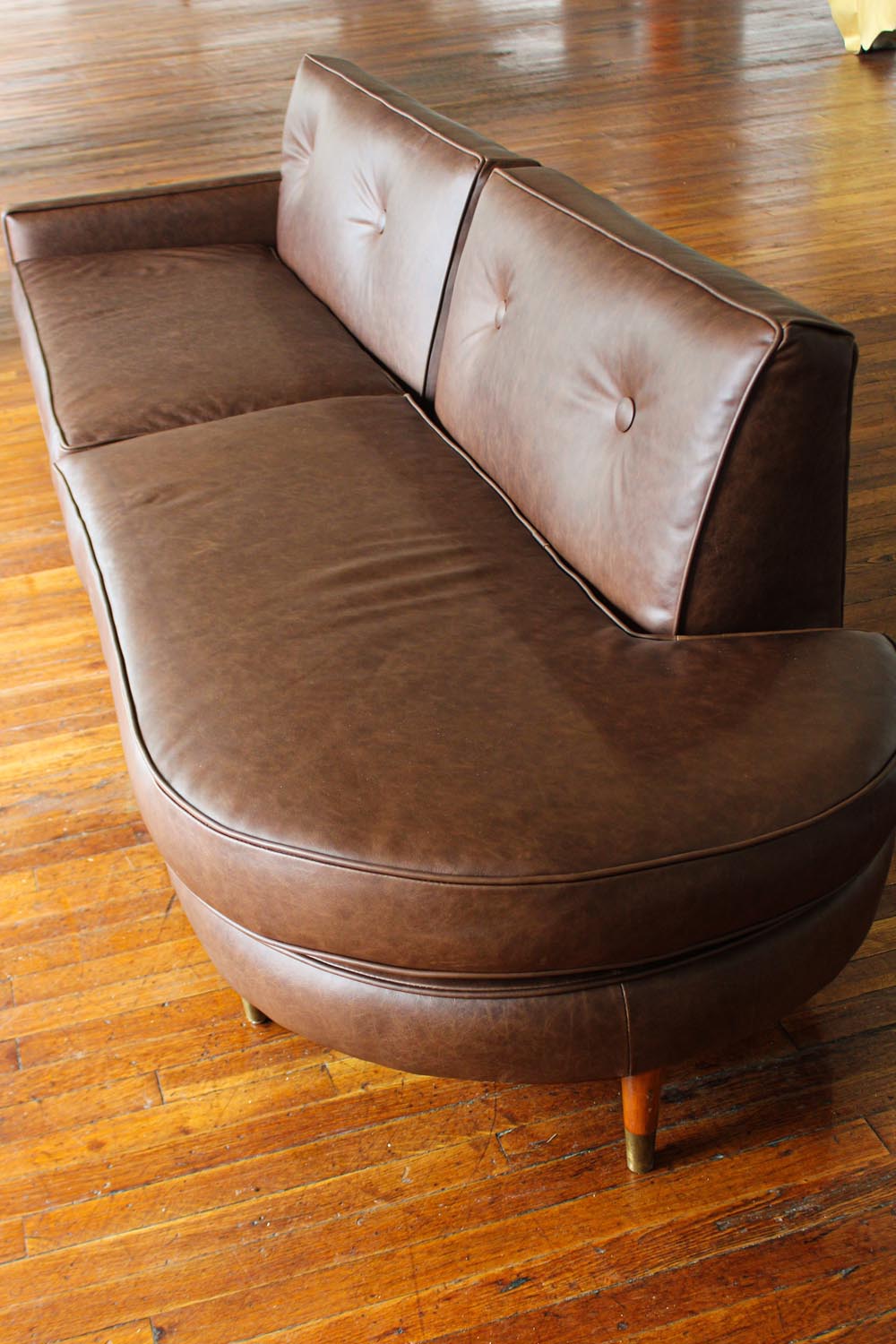 Townsend Leather's Manchester Cowhide Brimming With Brown